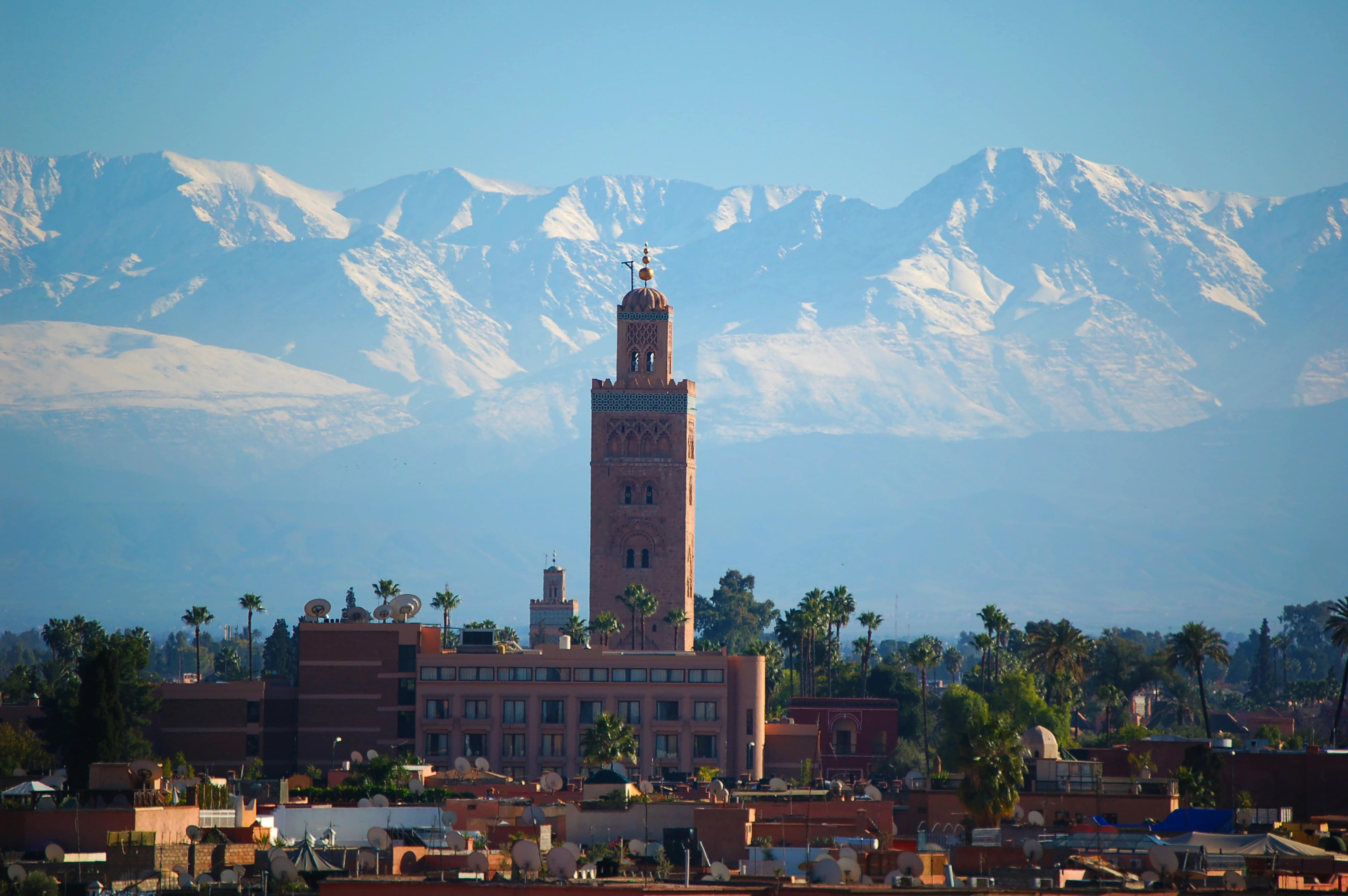 Le minaret et l'Atlas